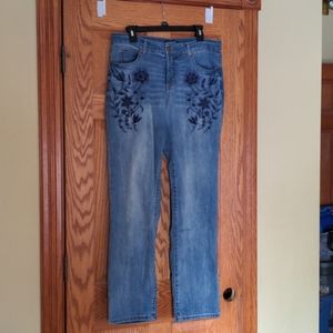Bandolino size 12 embroidered jeans